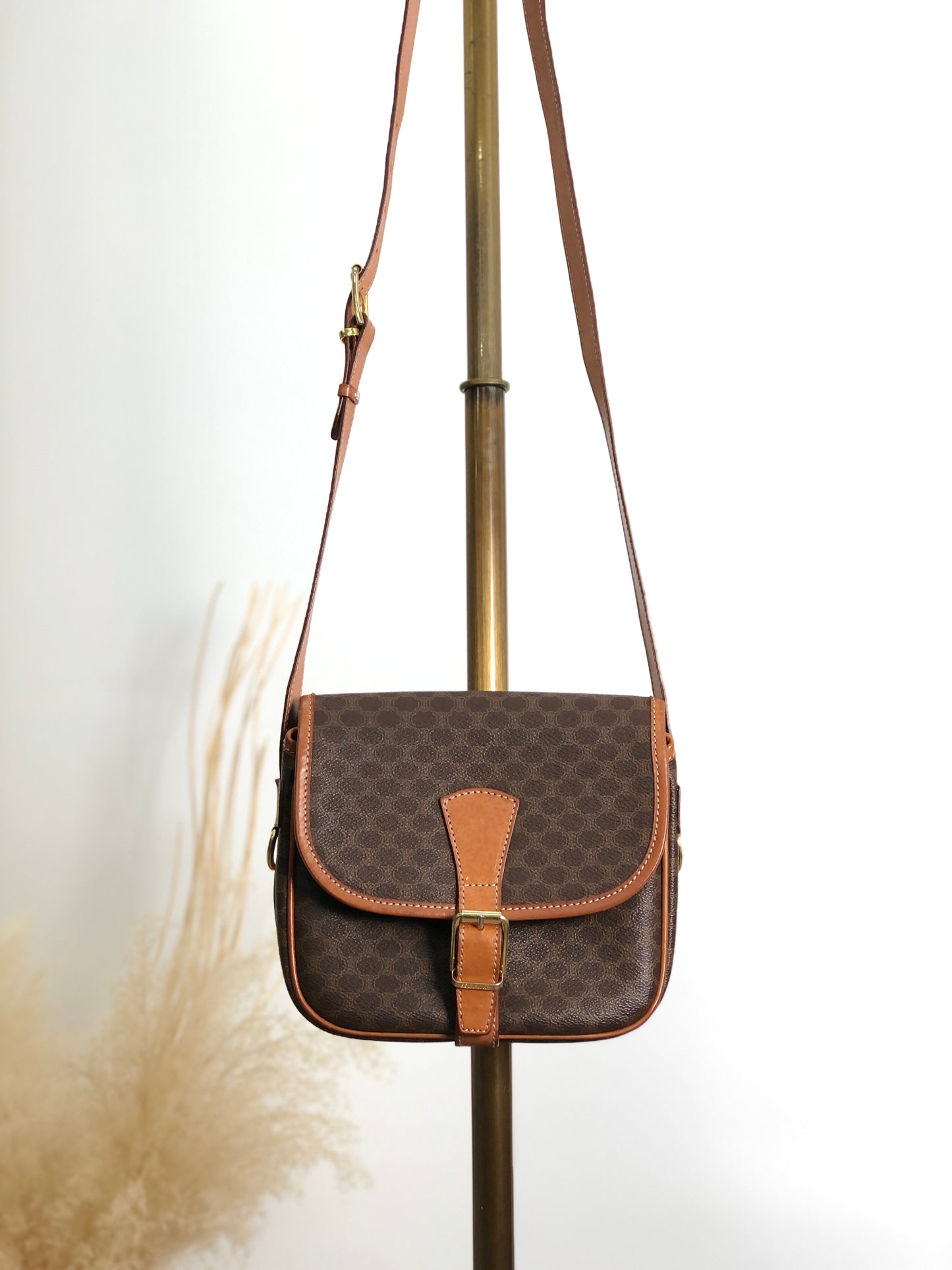 CELINE Macadam Front Buckle Shoulder bag Brown Vintage h4fac7