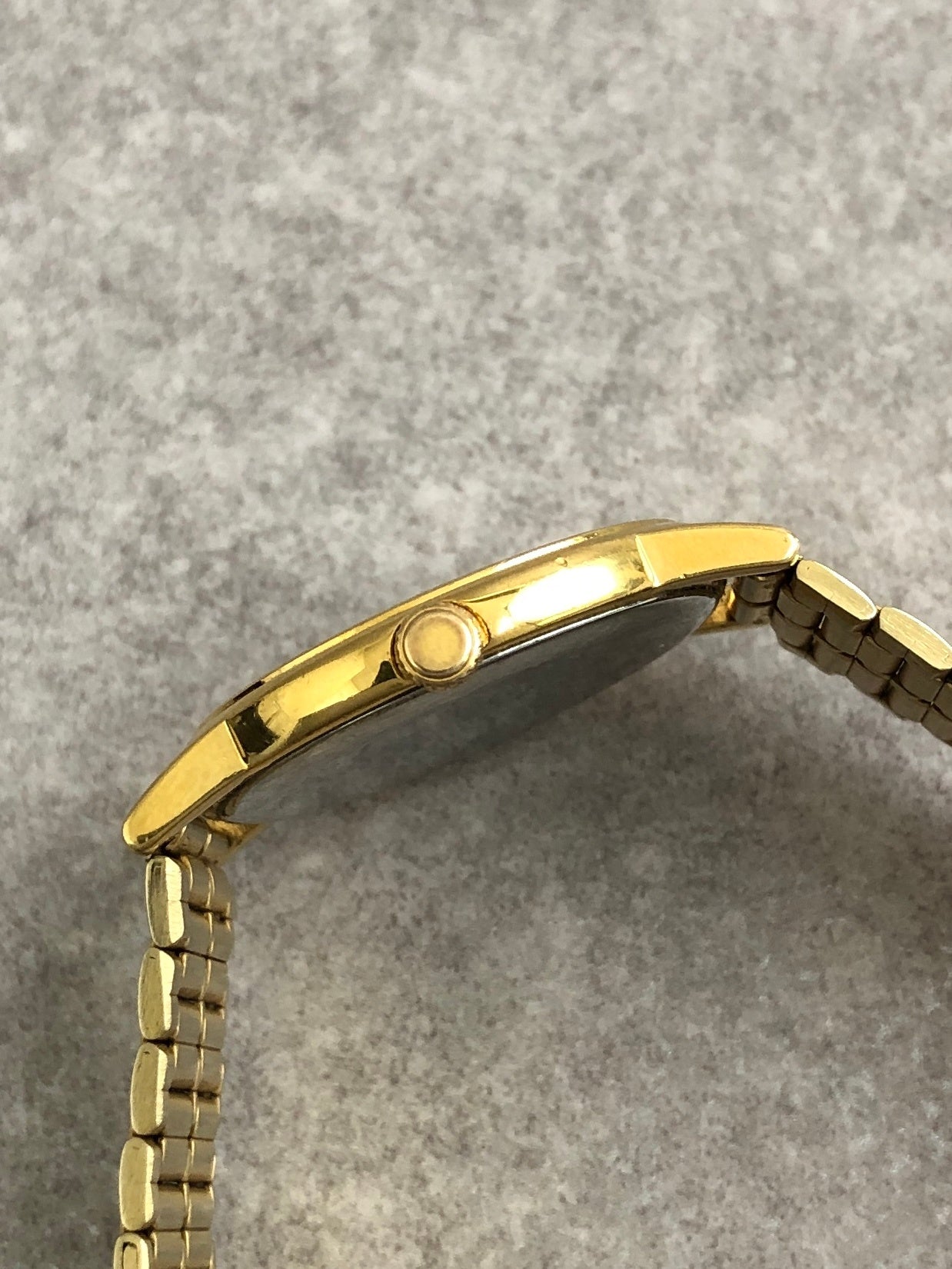 Yves Saint Laurent YSL Logo Watch Gold Vintage fs4ma2