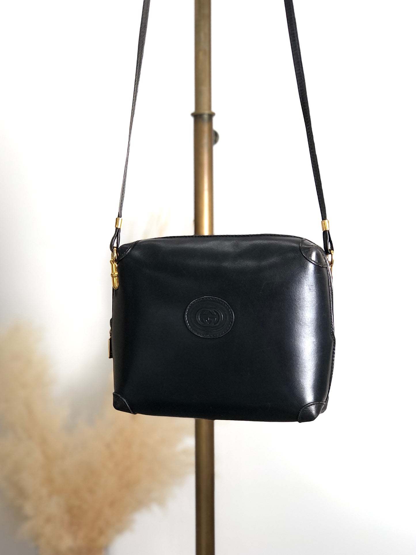 GUCCI GG Logo Shoulder bag Black Vintage jga7iz