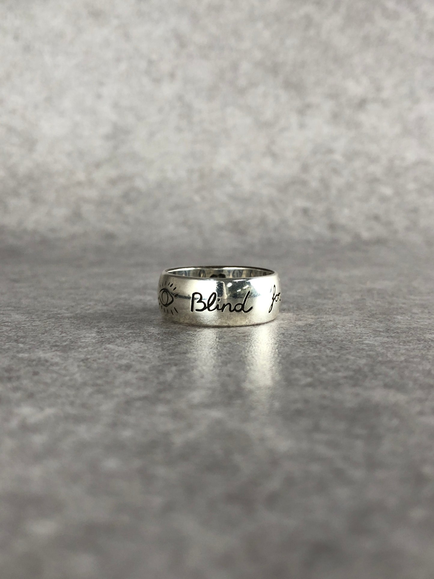GUCCI Silver Blind For Love Ring Vintage bv4c3r