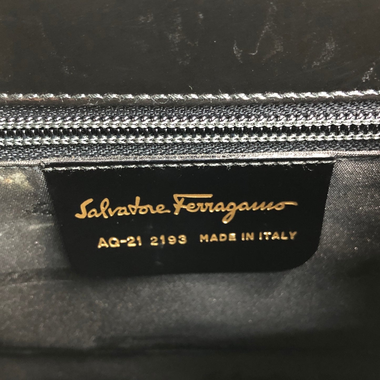 Salvatore Ferragamo Gancini Two-way Handbag Shoulder bag Black Vintage vbbuay