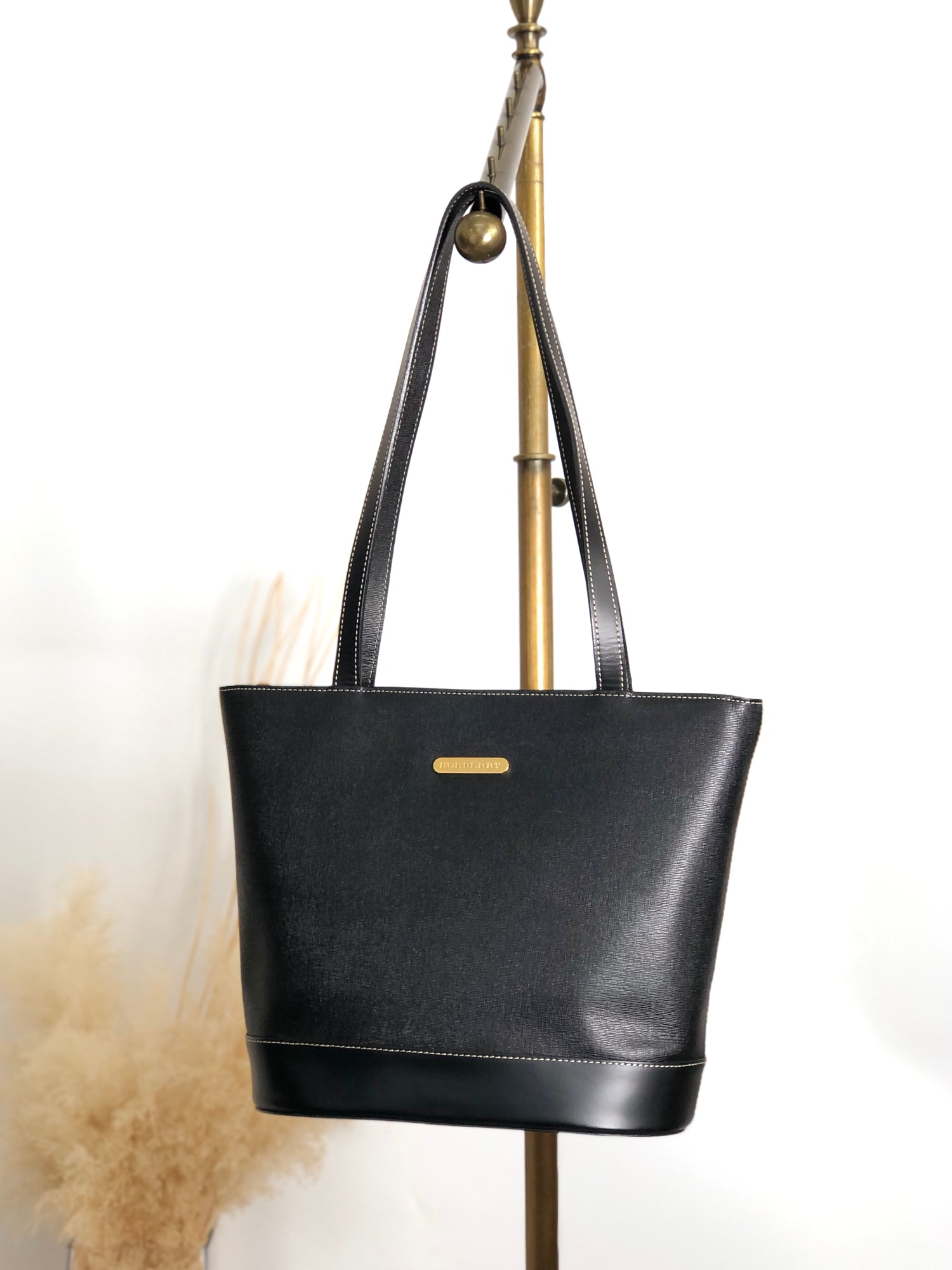 BURBERRY Logo Handbag Black Vintage i2msc4 – VintageShop solo
