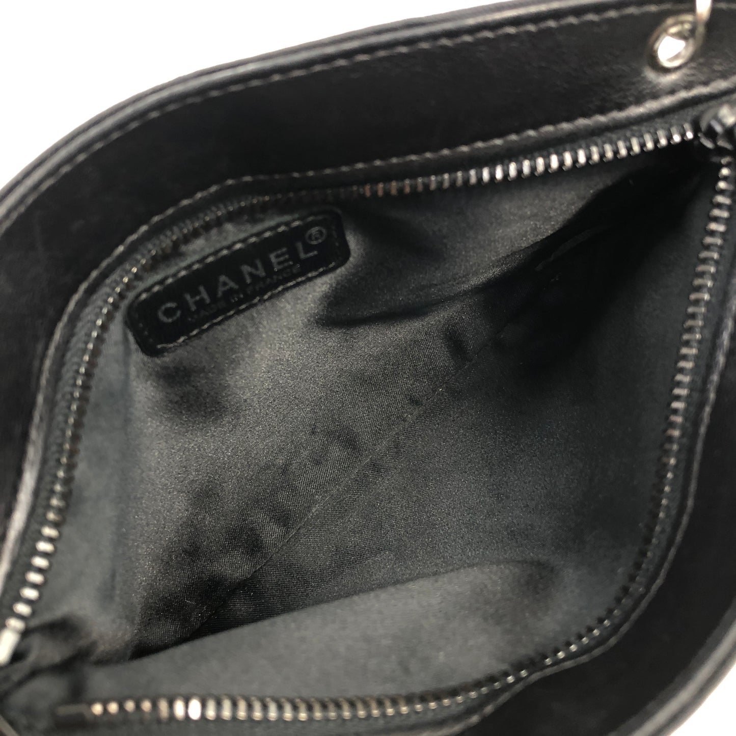 CHANEL 新款旅行系列尼龍手提包鏈條單肩包黑色復古 p7zz2s