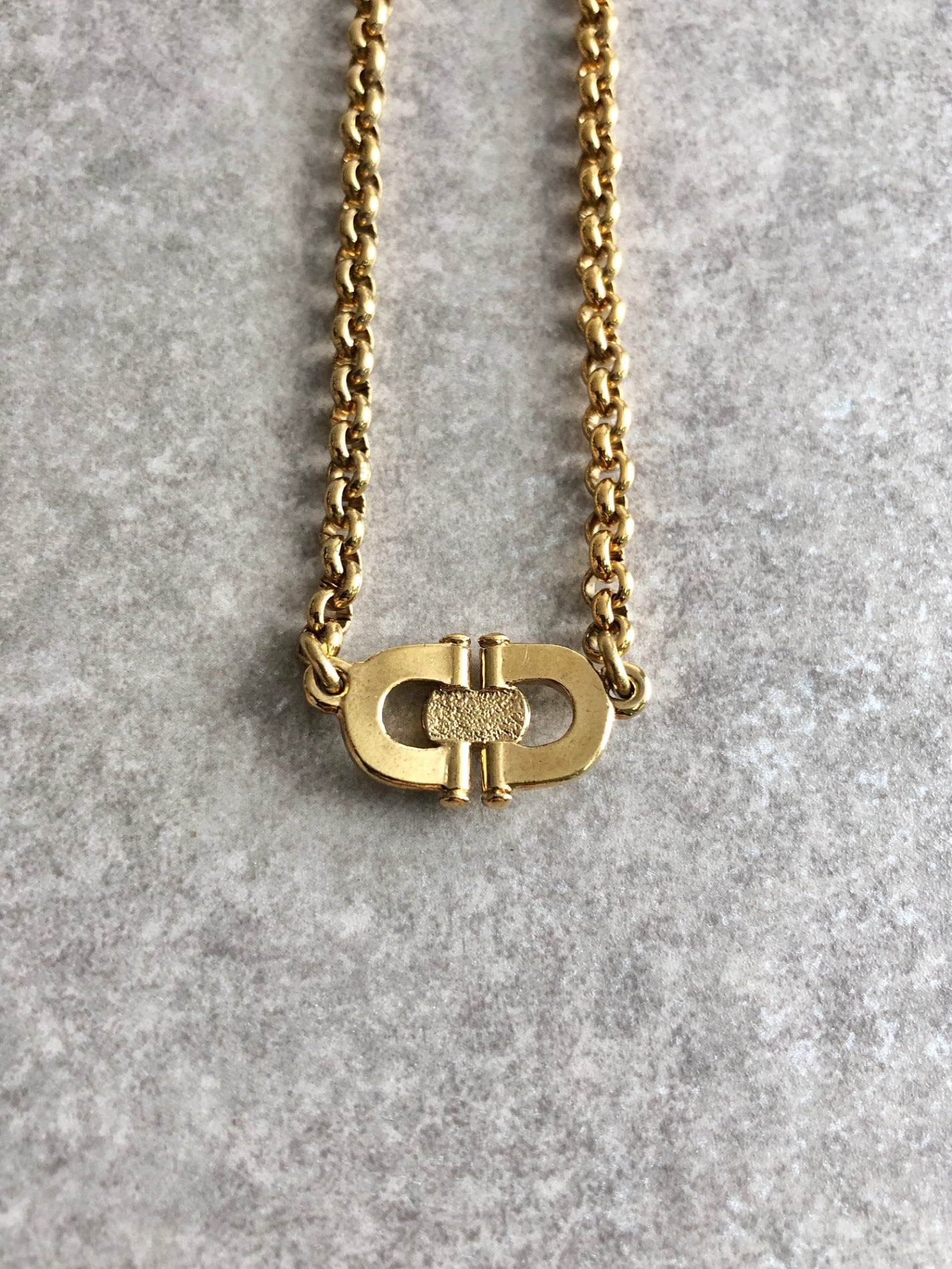CELINE Horse Bit Necklace Gold Vintage mnzuz4