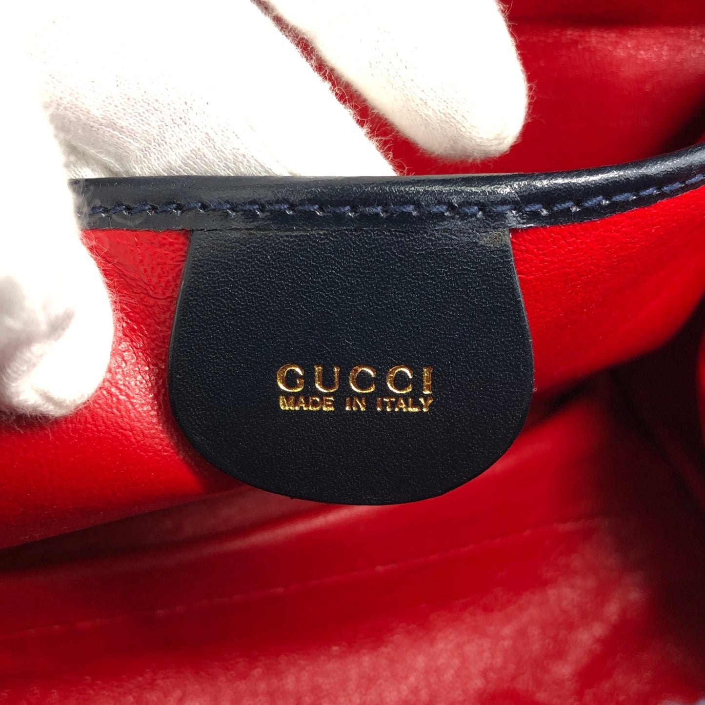 GUCCI Metal Clasp Handbag Navy Vintage 7taztf