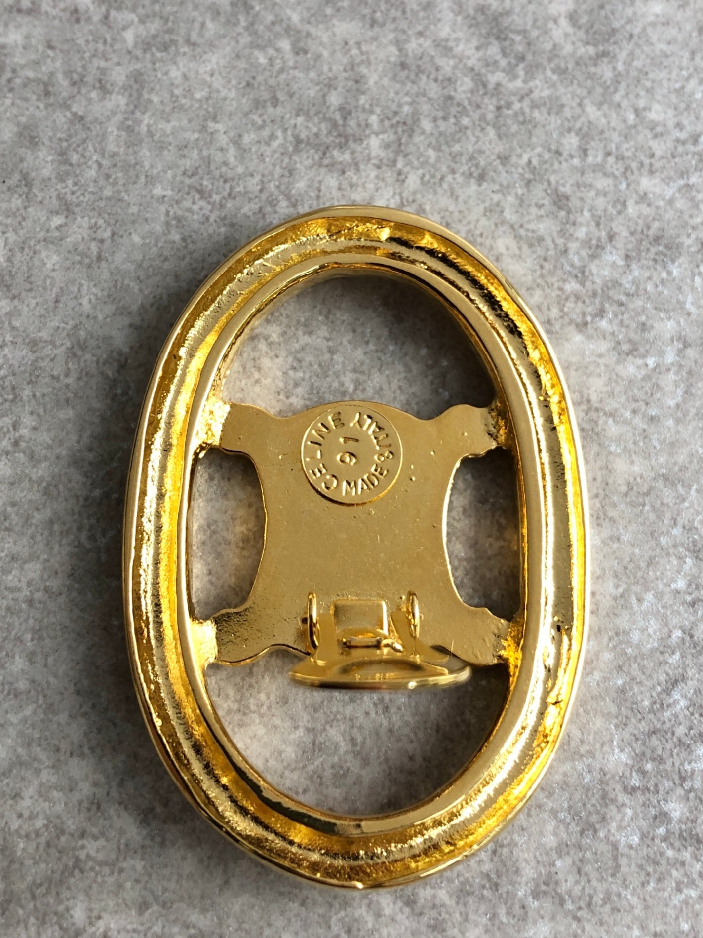 CELINE Blason Earrings Gold Vintage f7ggsk
