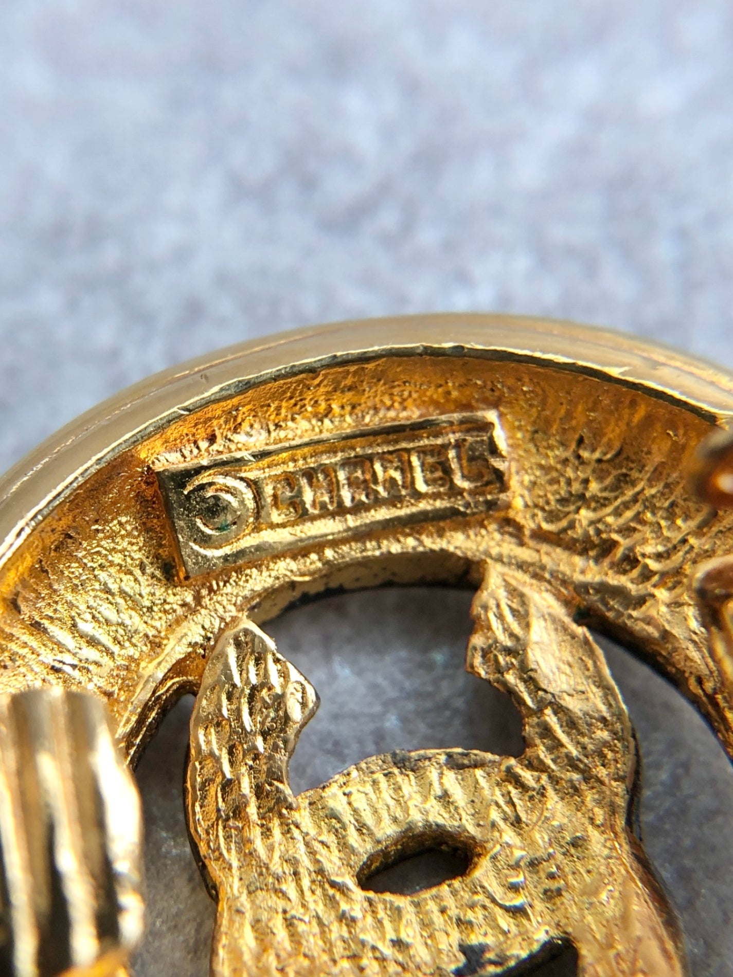 CHANEL Coco Mark Earrings Gold Vintage 6diu8u