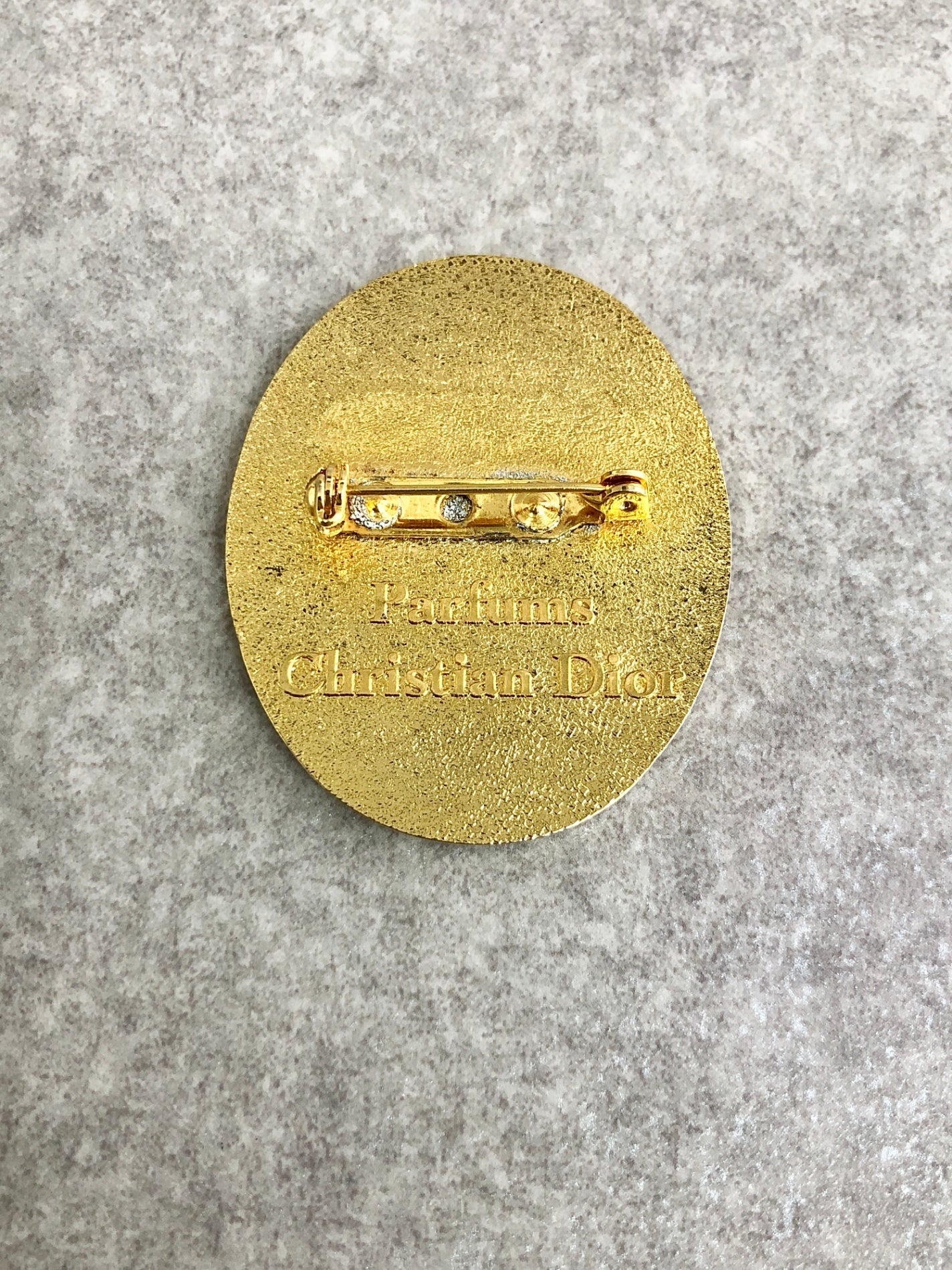 Christian Dior Oval Gold Vintage ccf47n