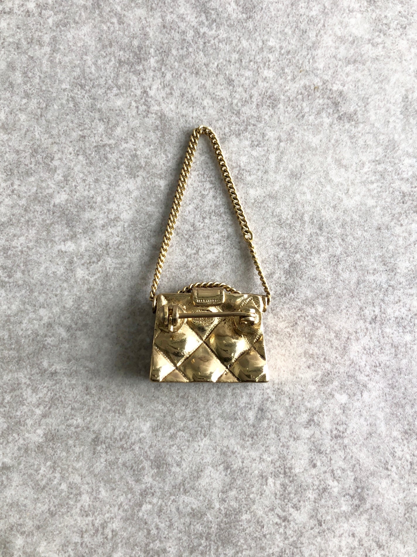 CHANEL Matelasse Coco Mark Brooch Gold Vintage stizpw