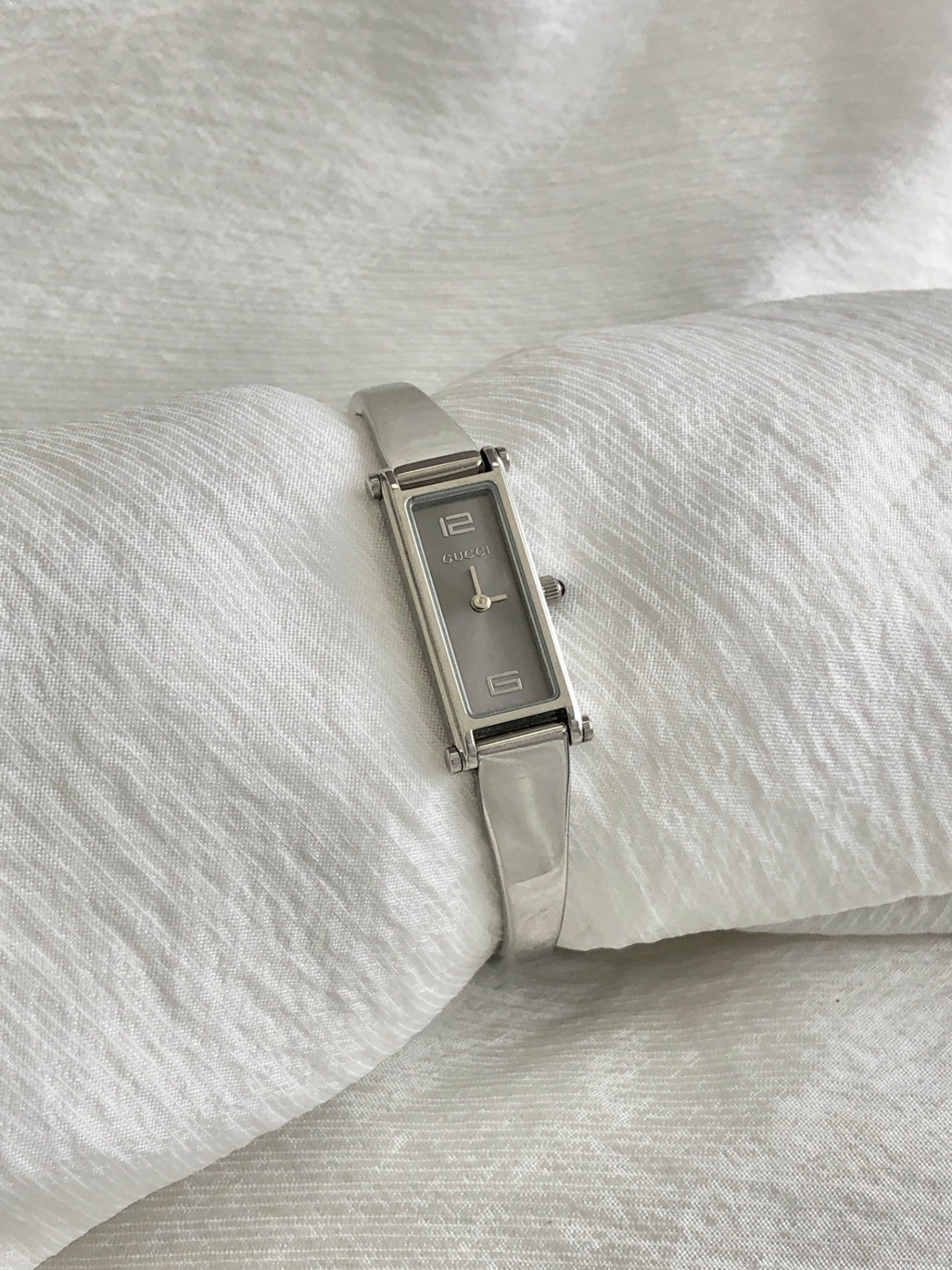 GUCCI Quartz Watch Silver 1500L Vintage mee865