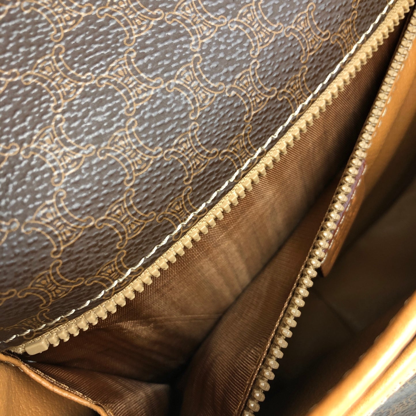 CELINE Macadam Front Buckle Shoulder bag Brown Vintage r3ukfi