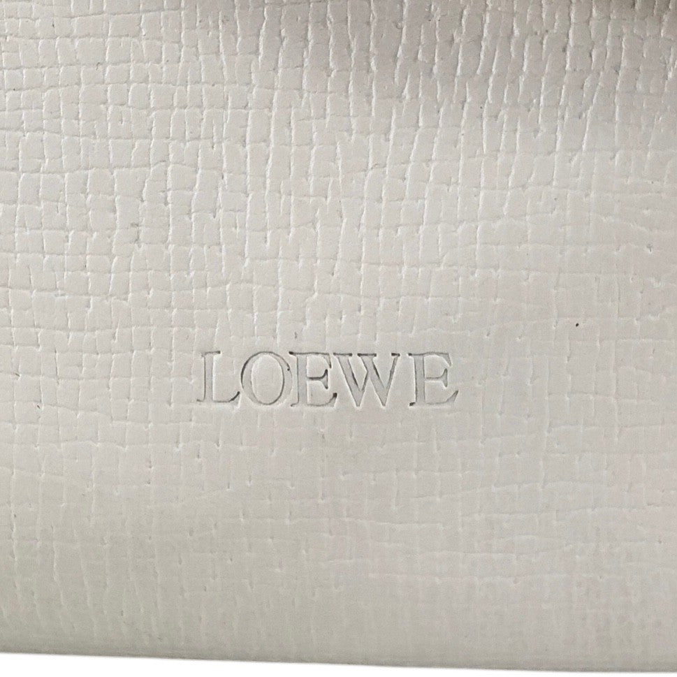 LOEWE Logo Embossed Shoulder bag Ivory Vintage sj6yij