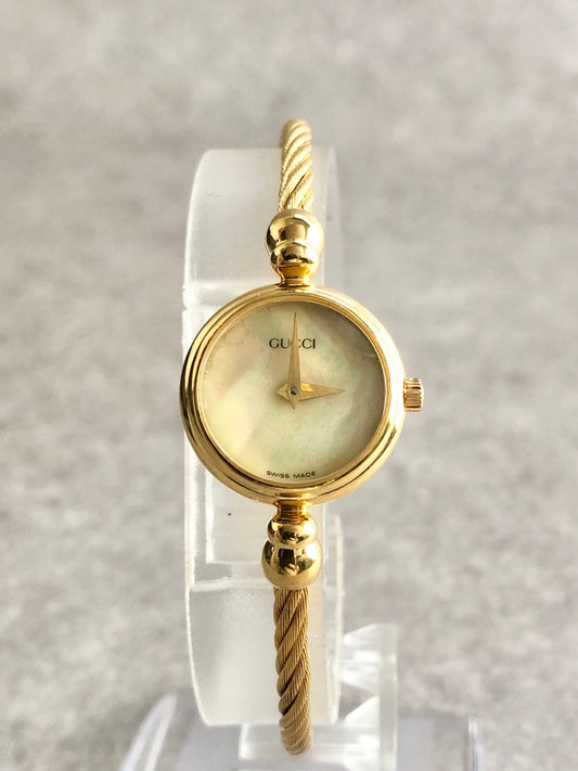 GUCCI Logo Bangle Quartz Watch Gold 2700L.2.L Vintage h4mrnx