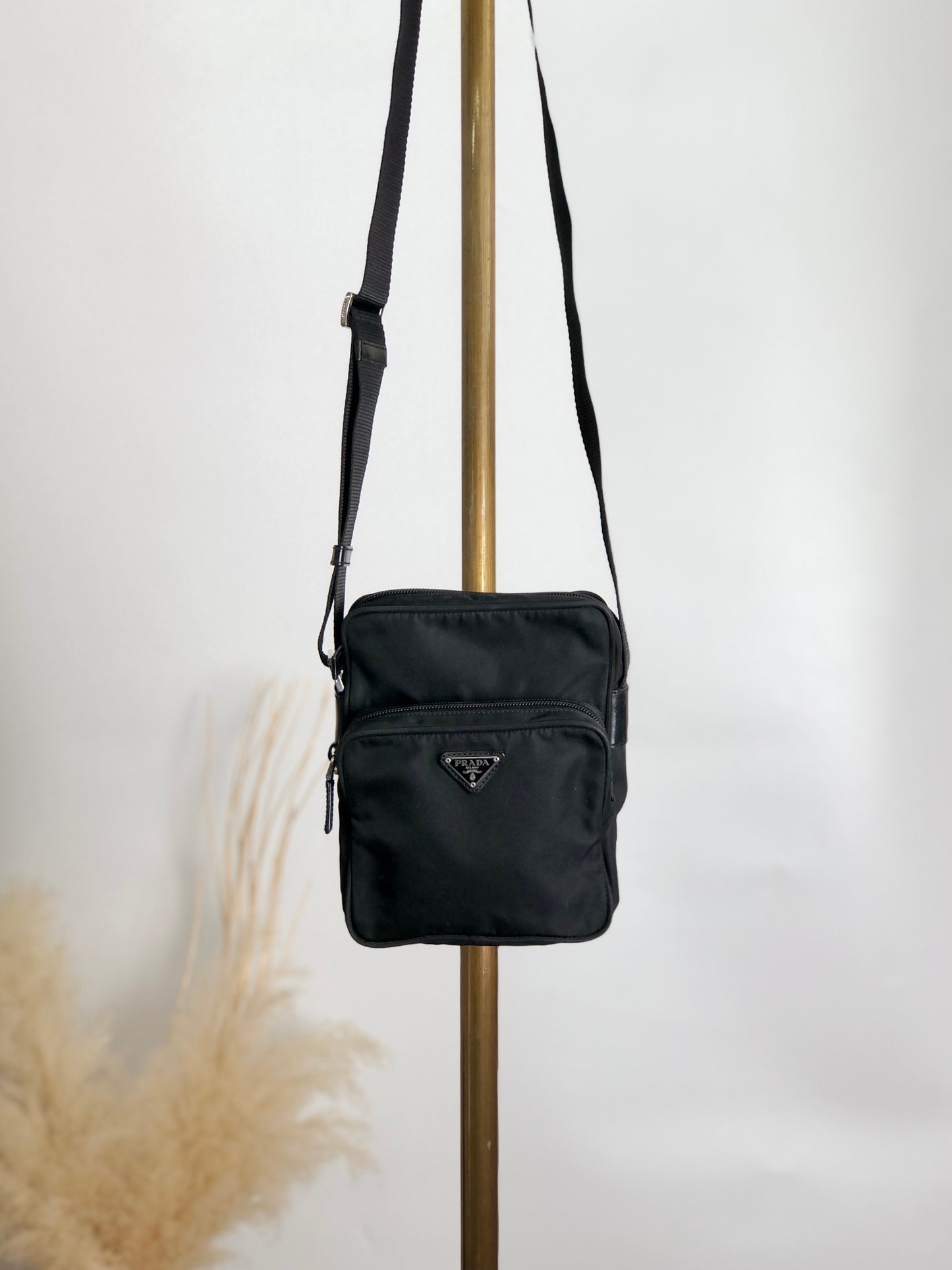 PRADA 三角形標誌單肩包 黑色 復古 6p7p3b
