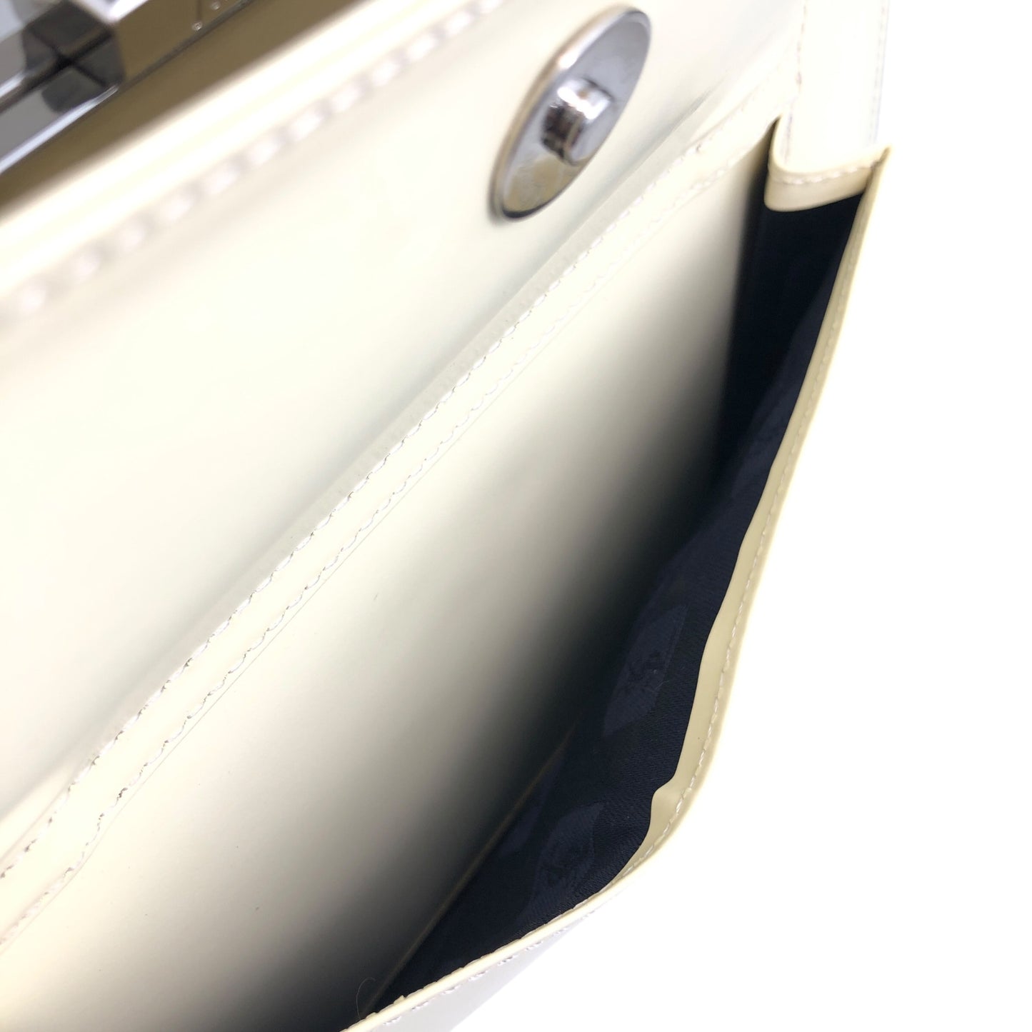 Yves Saint Laurent Logo Shoulder bag Ivory Vintage d5tgaj