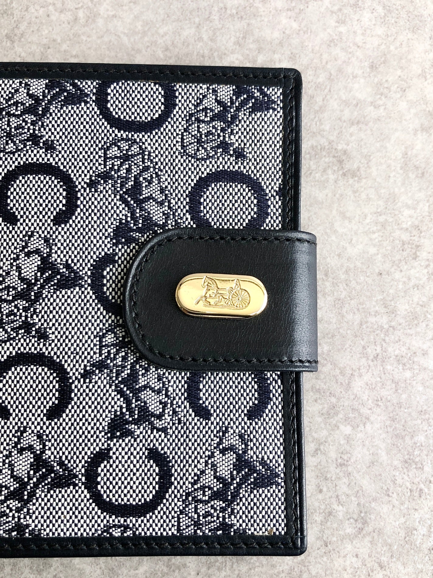 CELINE Carriage Folded Wallet Navy Vintage rrcn43