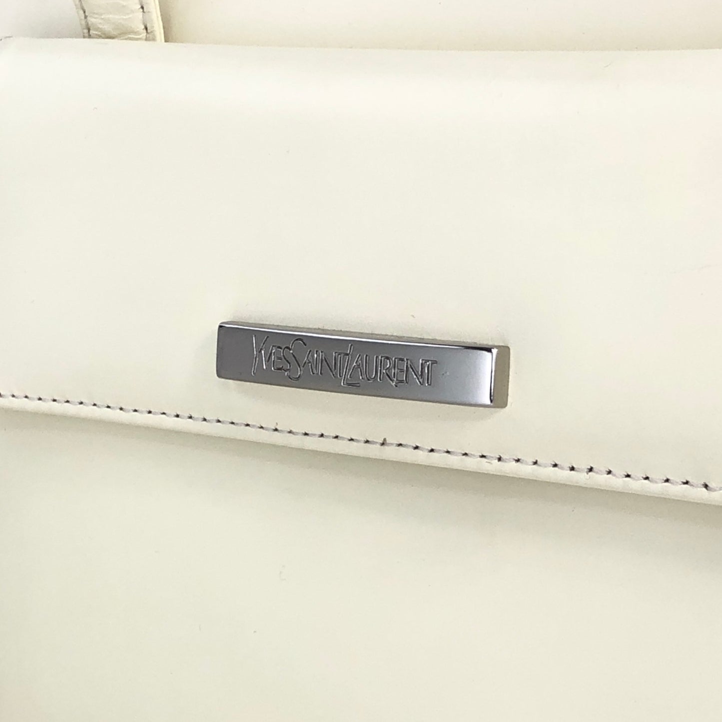 Yves Saint Laurent Logo Shoulder bag Ivory Vintage d5tgaj
