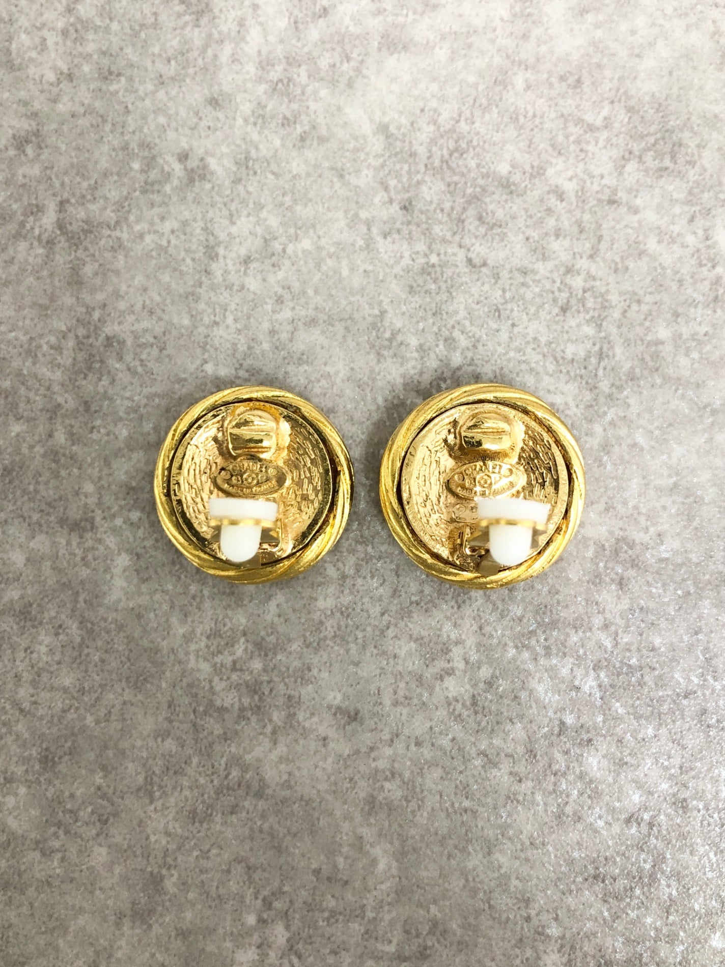 CHANEL Coco Mark Earrings Gold Vintage ux77yh