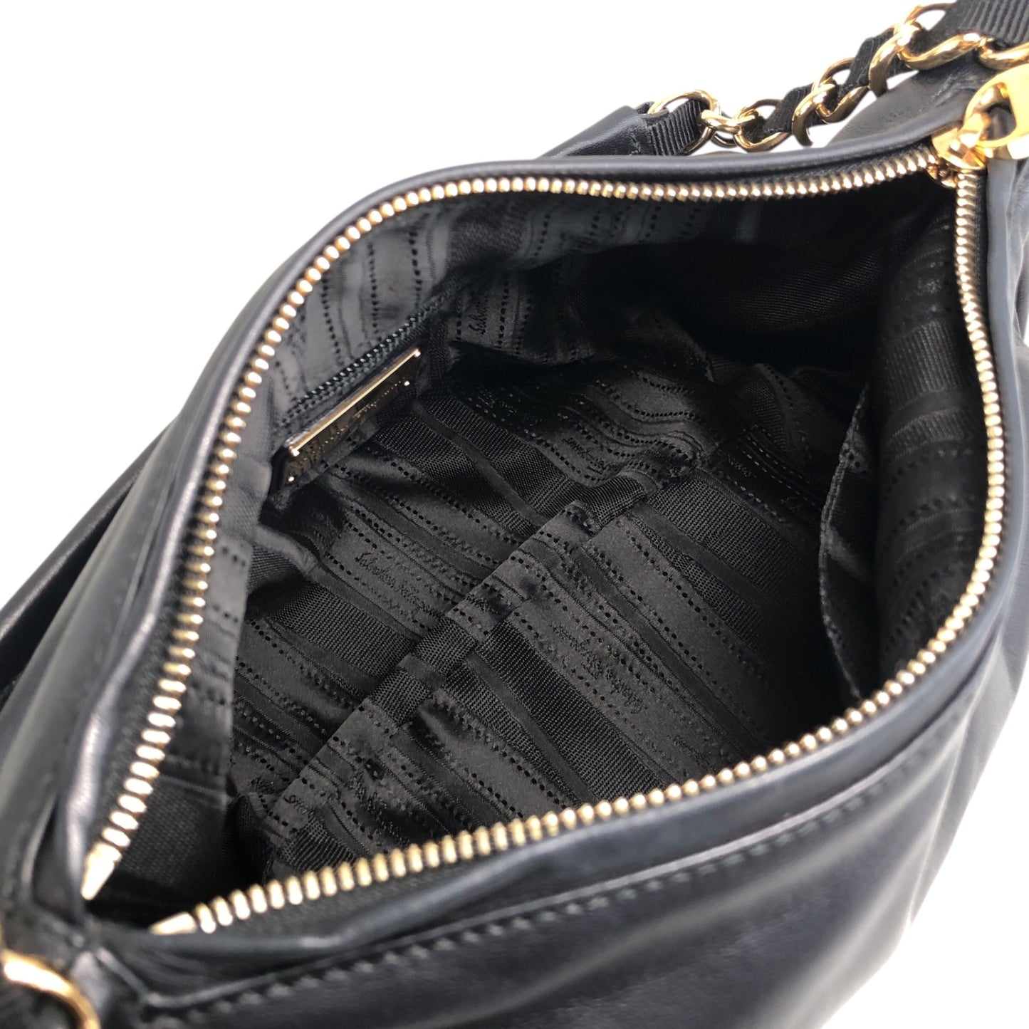Salvatore Ferragamo Vala Ribbon Chain Shoulder bag Black Vintage j65jf8