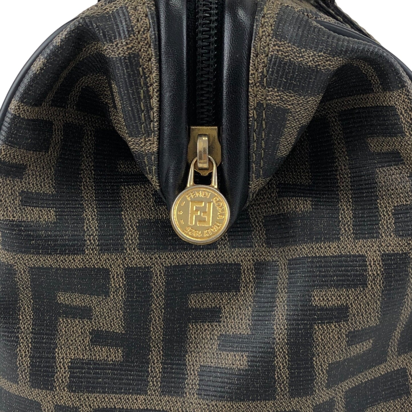 FENDI Zucca Logo Two-way Handbag Shoulder bag Boston bag Black Vintage yh8esb