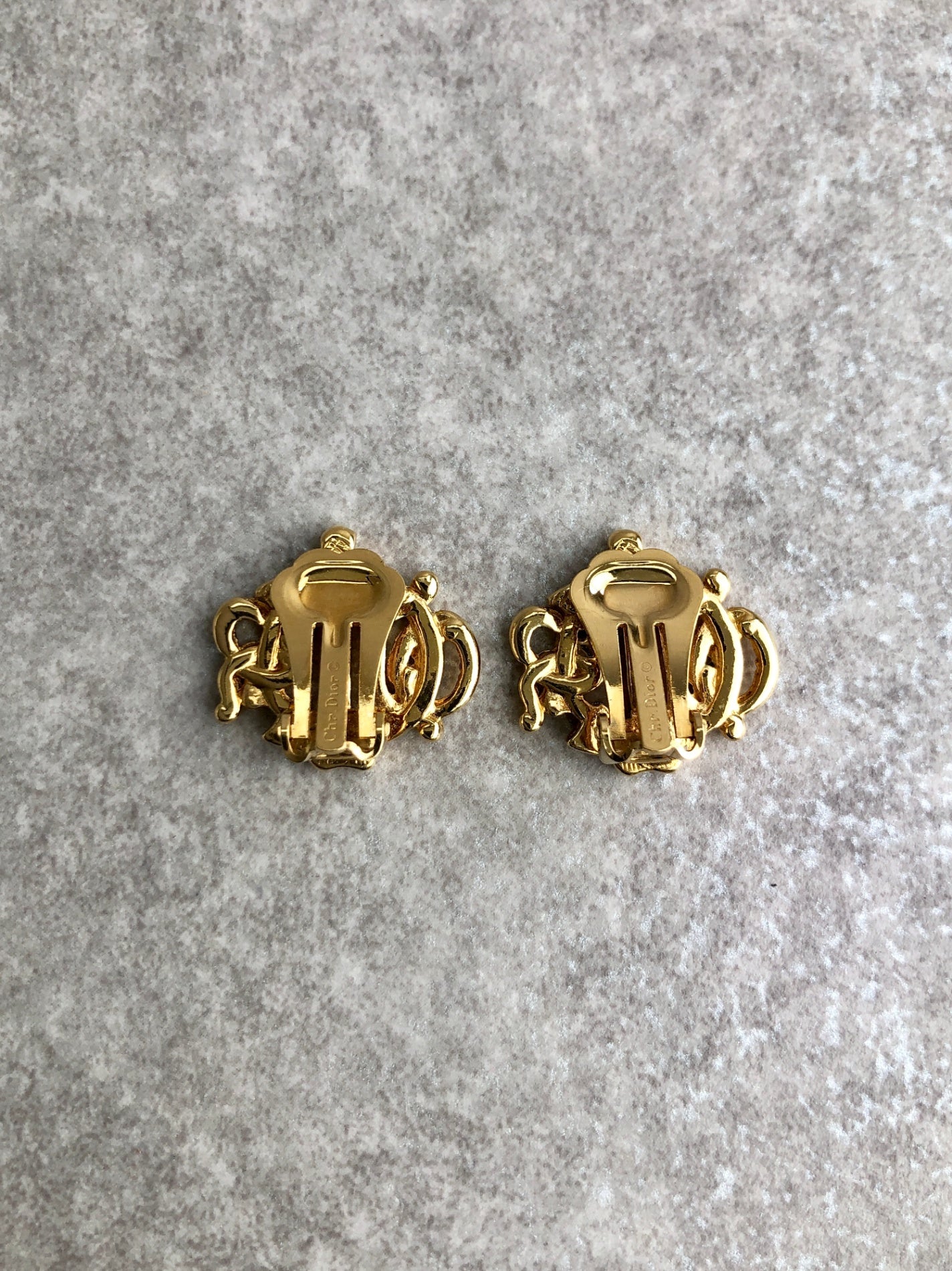 Christian Dior Emblem Motif Earrings Gold Vintage yjcpbb