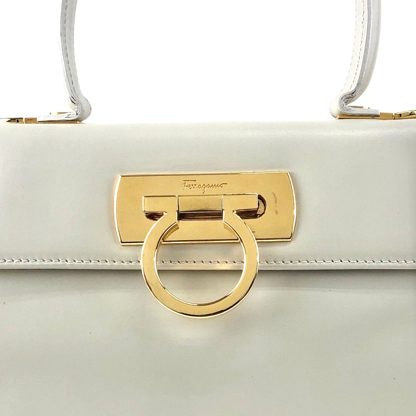 Salvatore Ferragamo Gancini Two-way Handbag Shoulder bag White Vintage d37hra