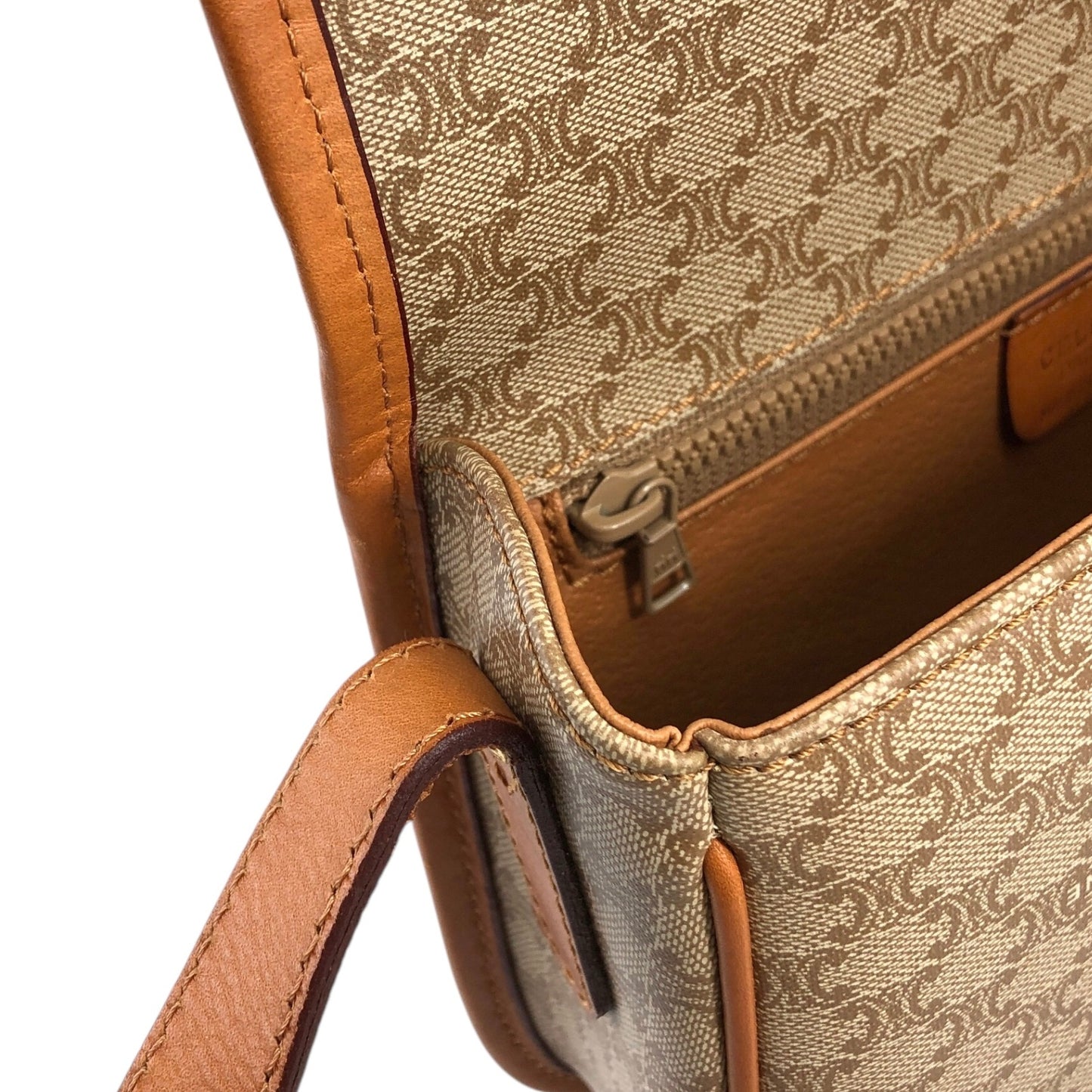 CELINE Macadam Front Buckle Shoulder bag Beige Vintage t3xmcc