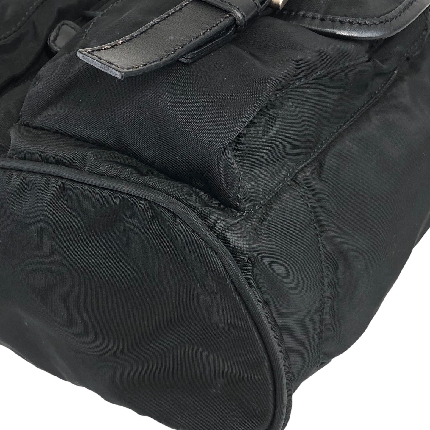 PRADA Triangle Logo Backpack Black Vintage hu5ayn