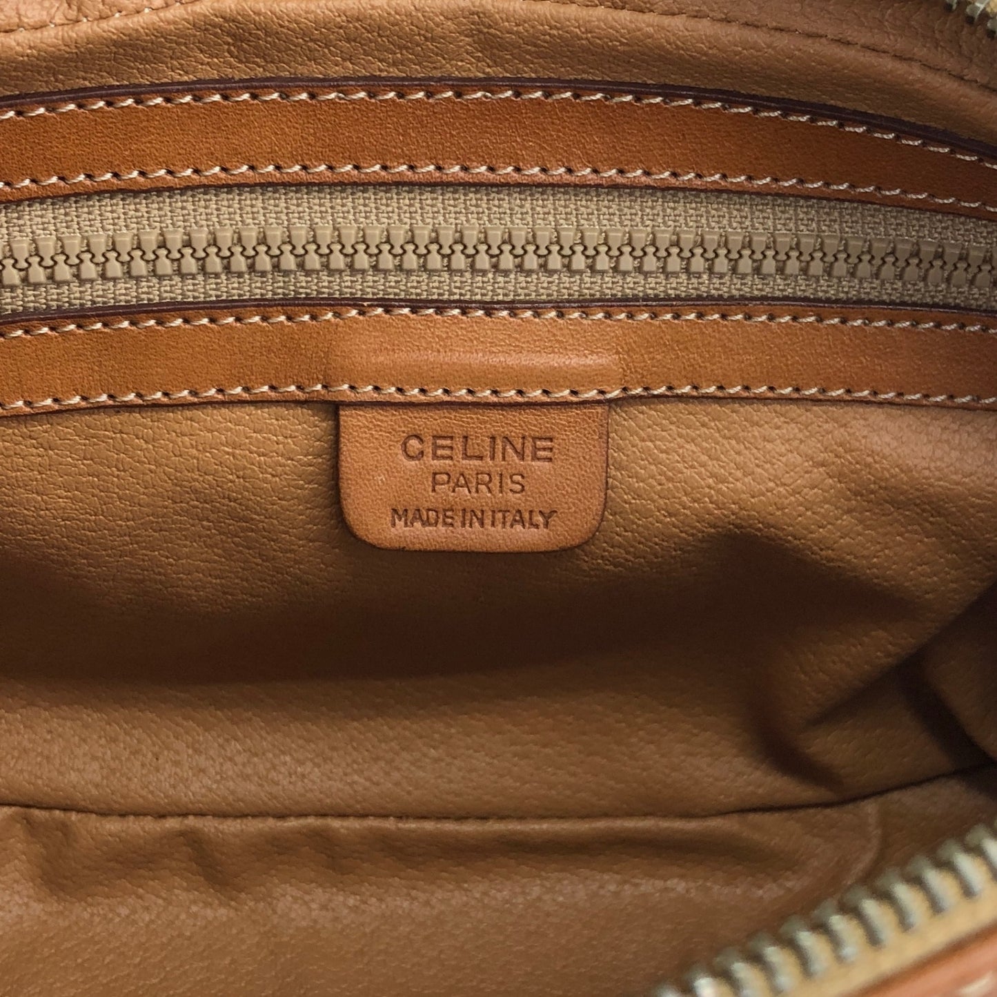 CELINE Macadam Blason Shoulder bag Brown Vintage f2gsiu
