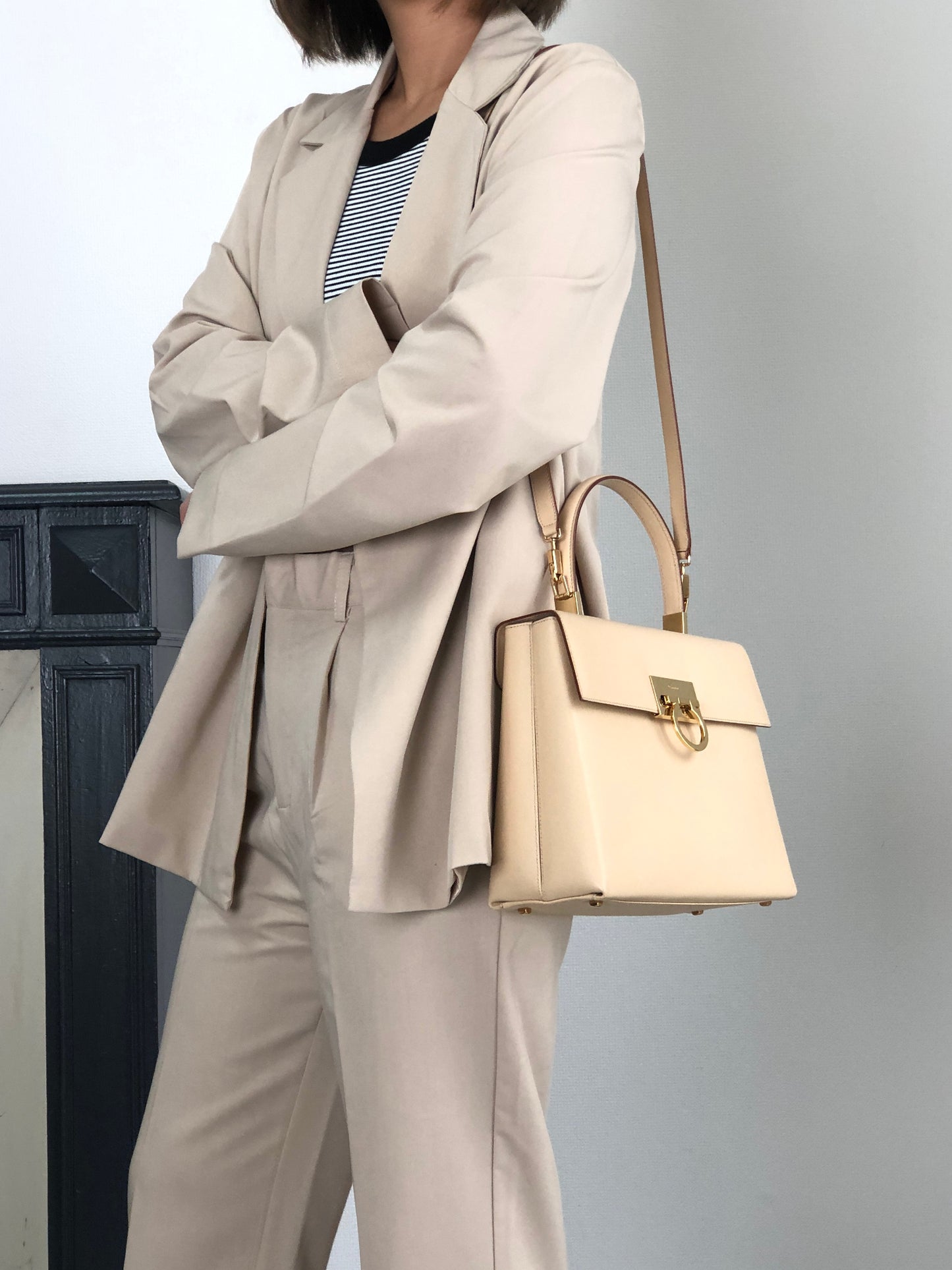 Salvatore Ferragamo Gancini Two-way Handbag Shoulder bag Beige Vintage khdcf6