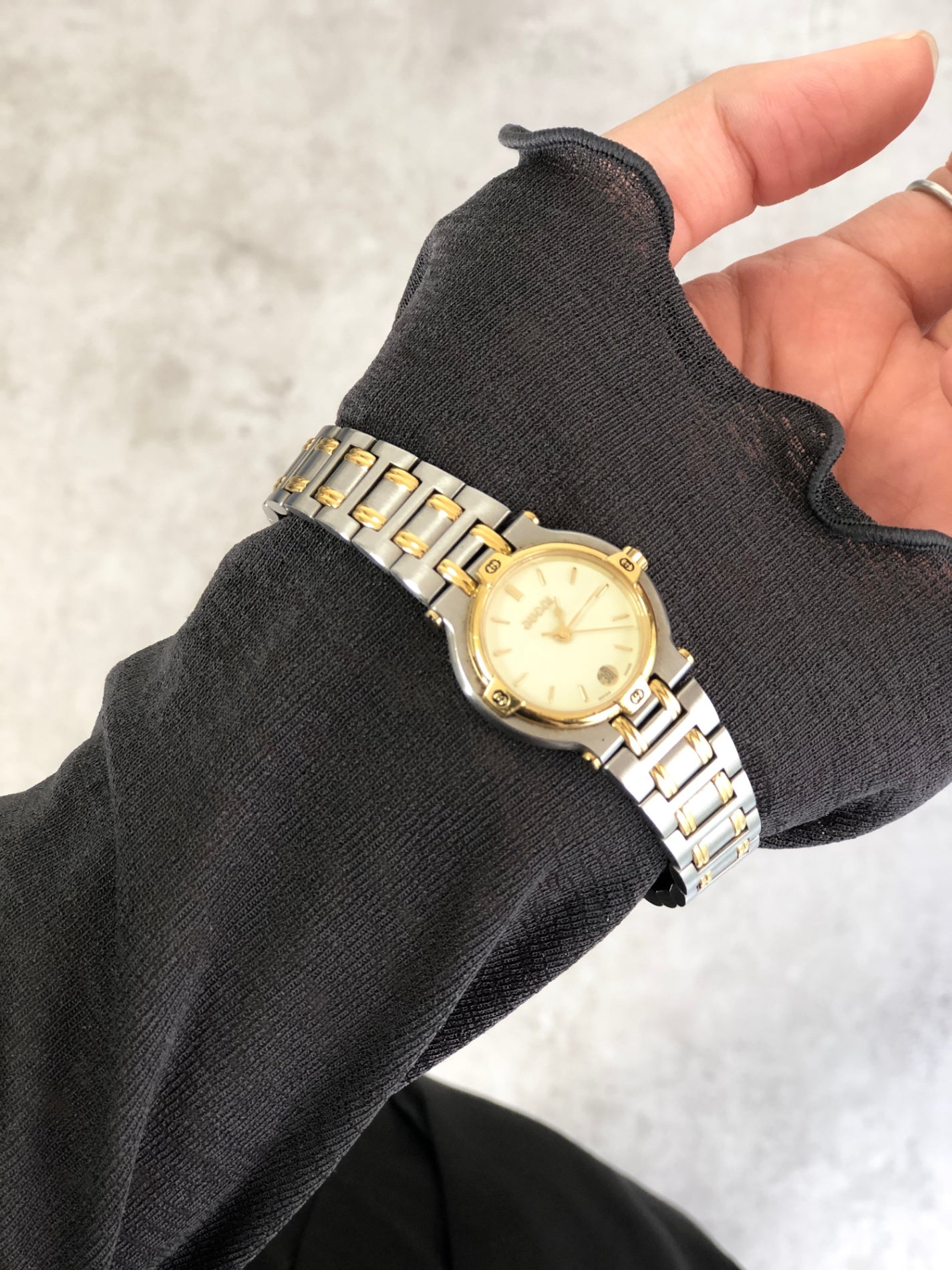 GUCCI Quartz Watch Silver×Gold 9000L Vintage y3rpf3