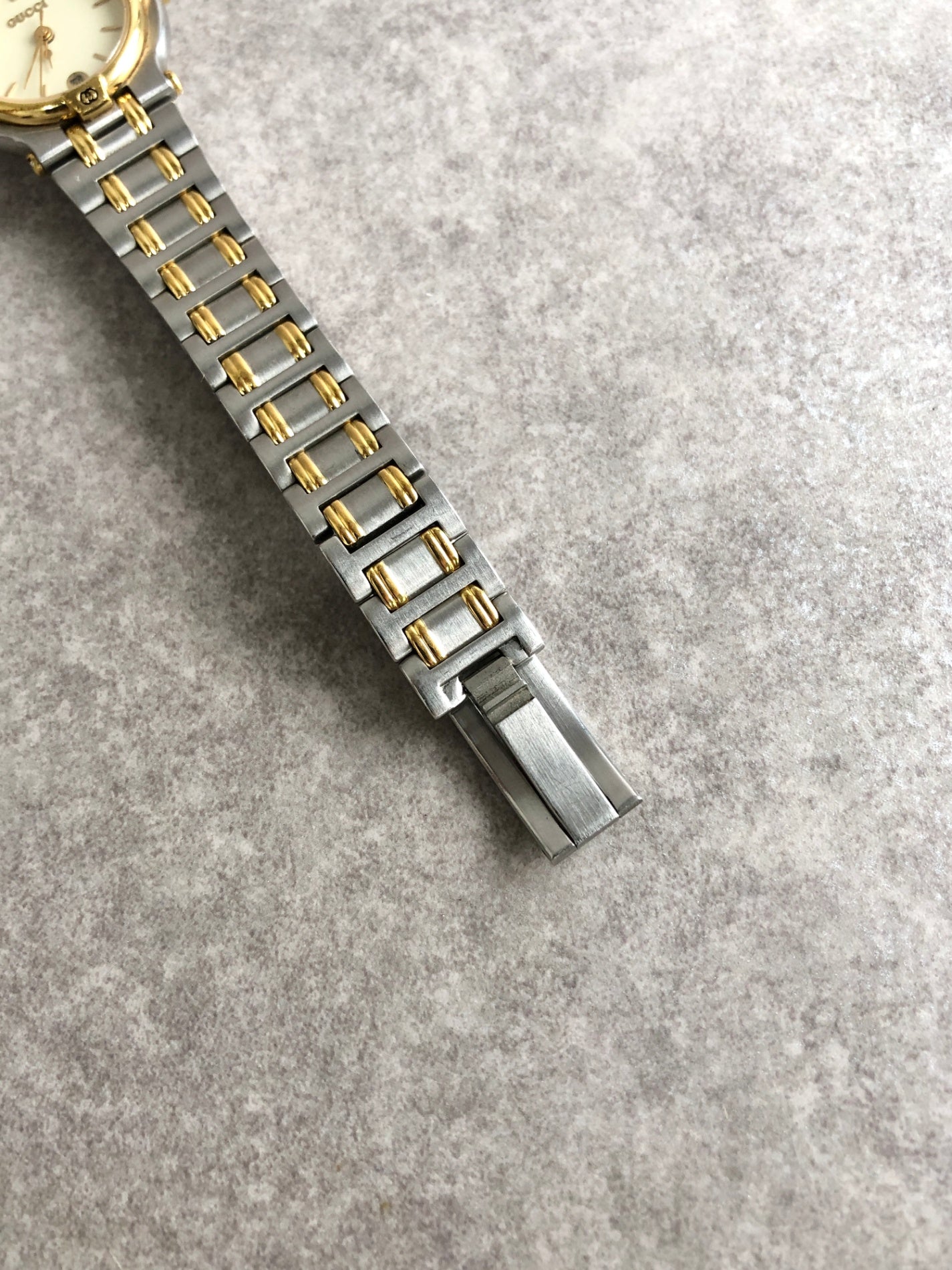GUCCI Quartz Watch Silver×Gold 9000L Vintage y3rpf3