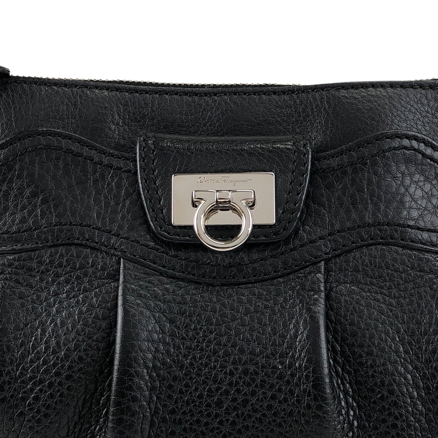 Salvatore Ferragamo Gancini Shoulder bag Black Vintage 7d7bxa