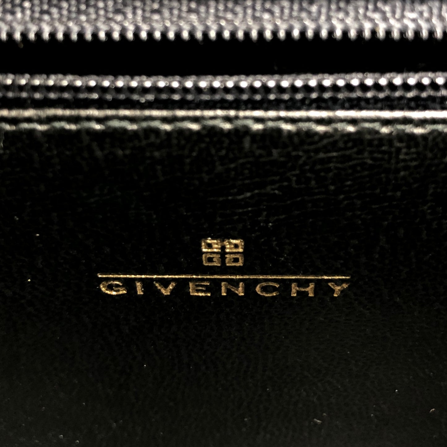 GIVENCHY Logo Chain Shoulder bag Black Vintage b6v468
