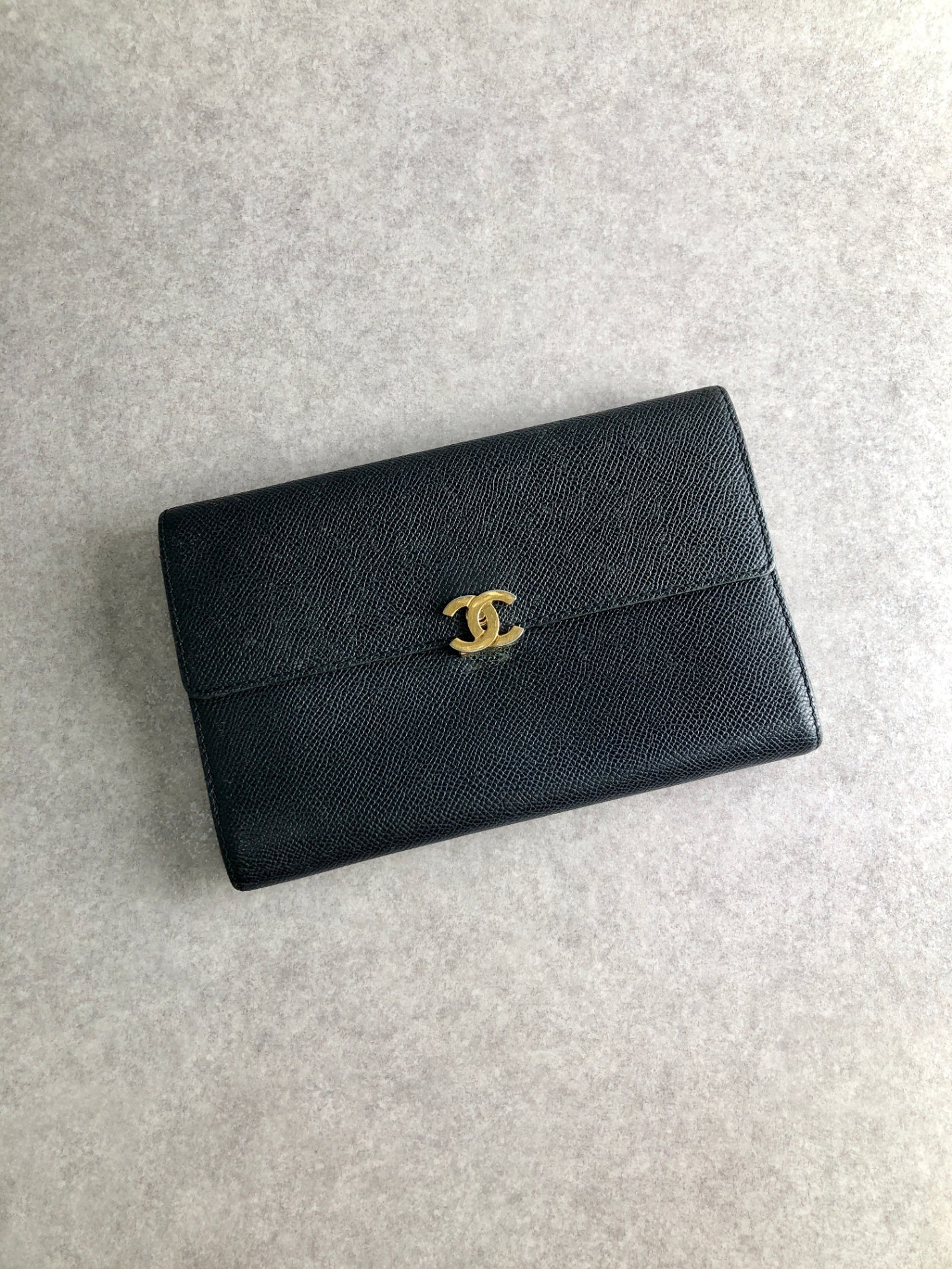 CHANEL Coco Mark 三折皮夾 黑色復古 z3isxy