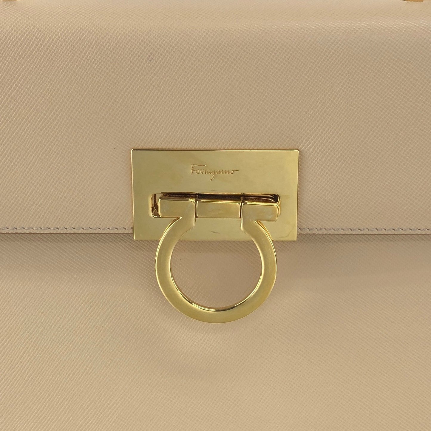 Salvatore Ferragamo Gancini Two-way Handbag Shoulder bag Beige Vintage khdcf6