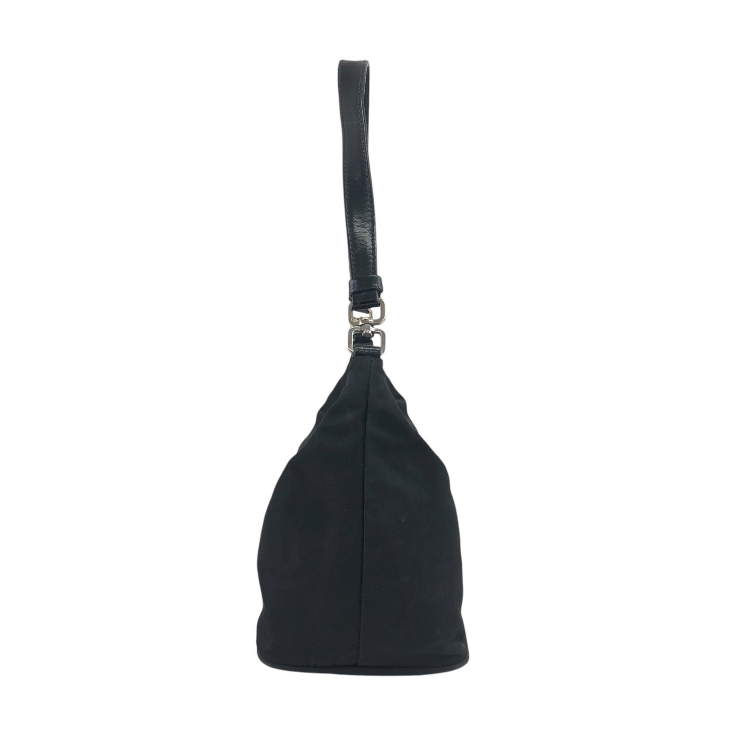 PRADA 三角形標誌小號手提包 Hobobag 黑色復古 cd6tum