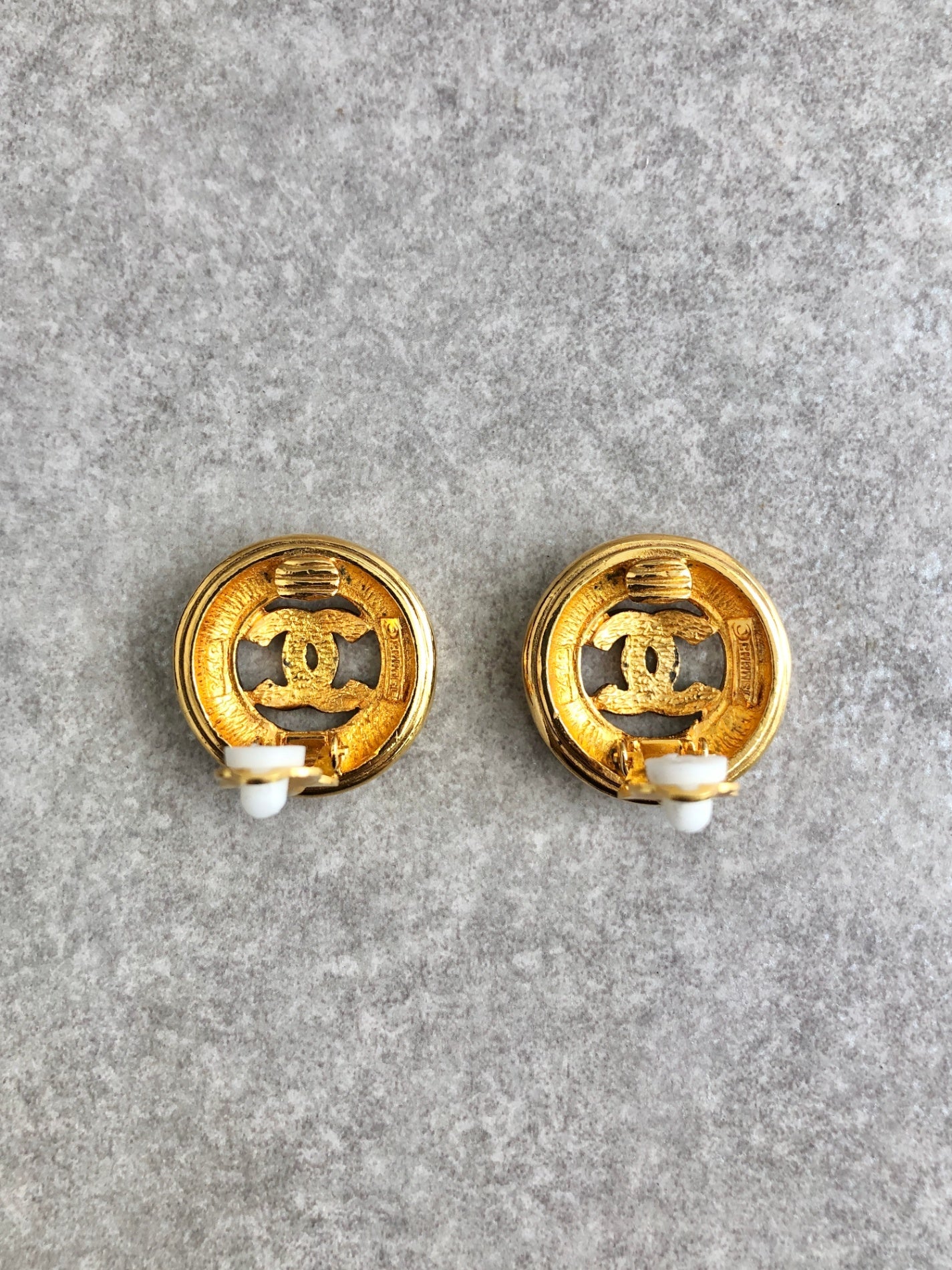 CHANEL Coco Mark Earrings Gold Vintage 6diu8u