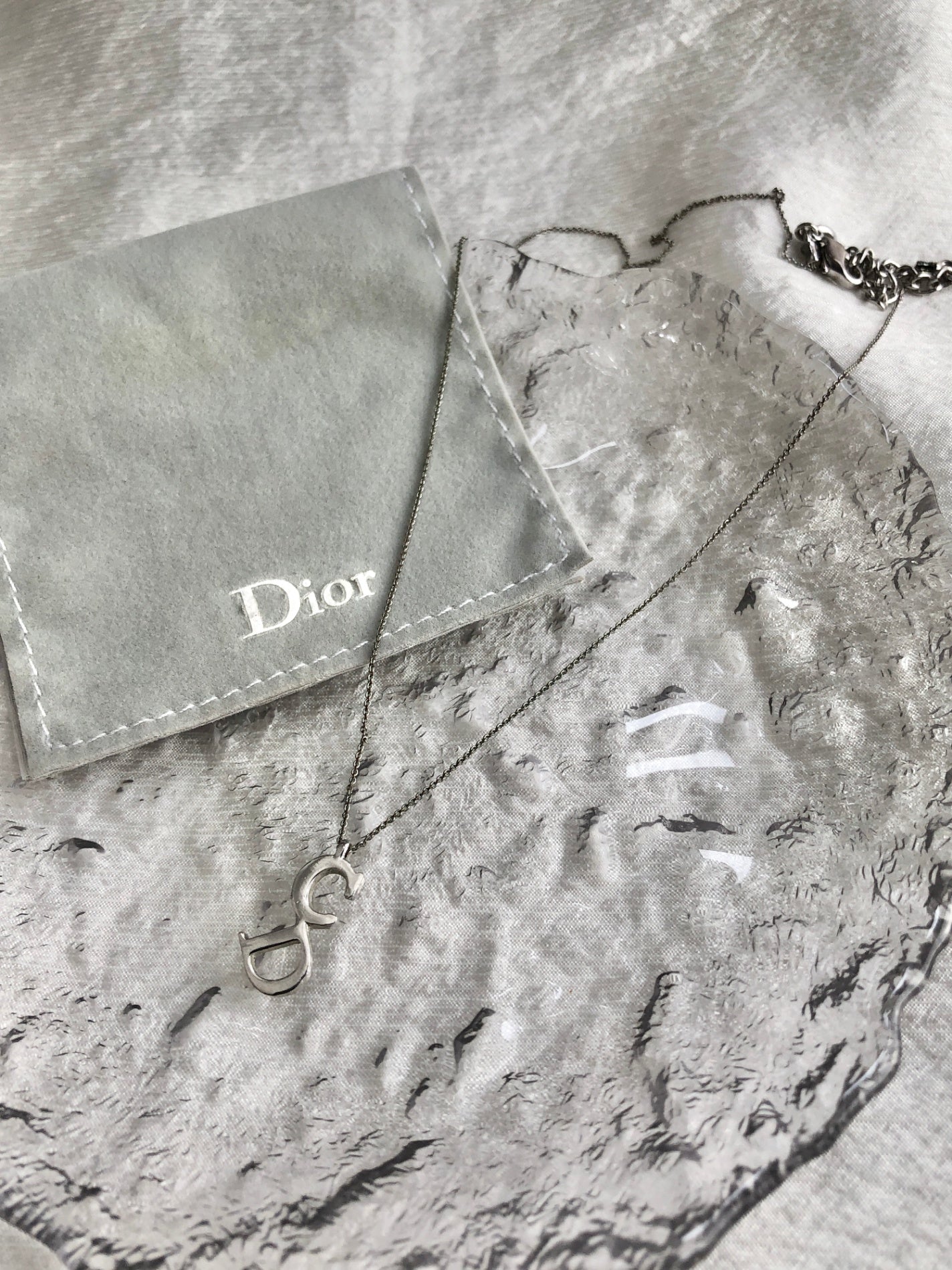 Christian Dior CD Logo Necklace Silver Vintage i6gu8f