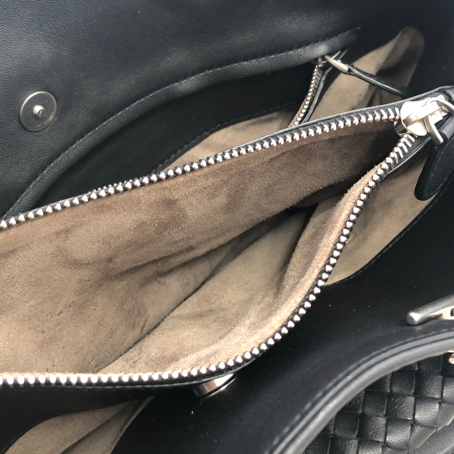 Bottega Veneta 皮革鏈條托特包 黑色 復古 rses7r