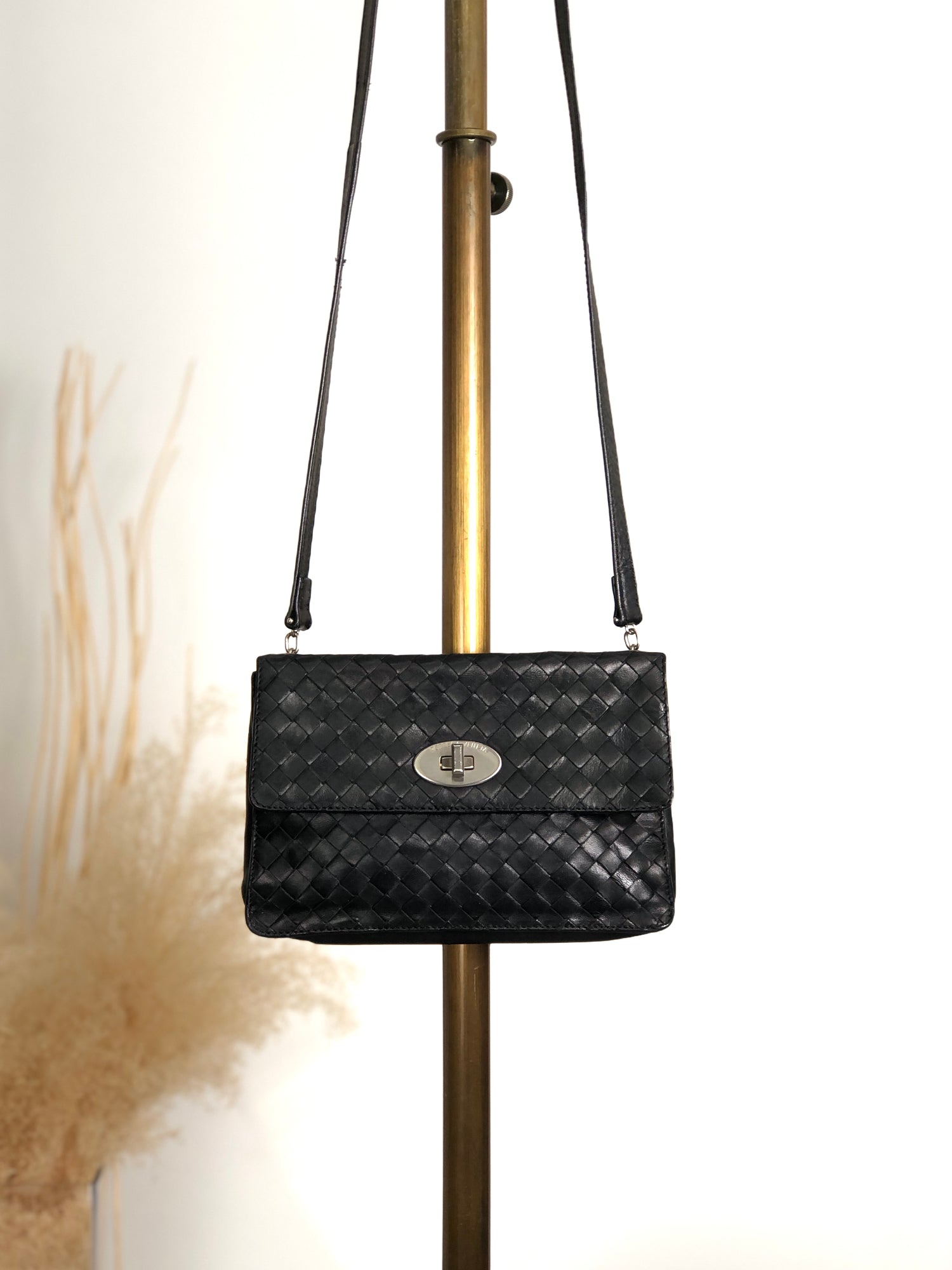 BOTTEGA VENETA ヴィンテージ ターンロック ブラック ハンドバッグ Bottega Veneta Intrecciato Turn Lock Shoulder bag Black Vintage