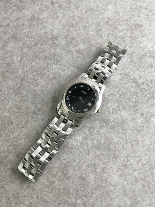 GUCCI Logo Quartz Watch Silver×Black 5500M Vintage cuwdx2
