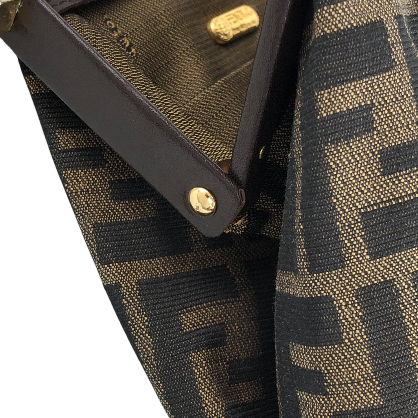 FENDI Zucca Metal Clasp Shoulder bag Brown Vintage kkfpvd