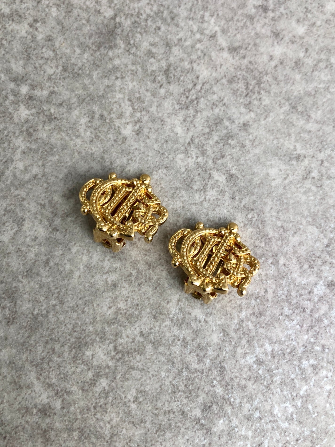 Christian Dior Emblem Motif Earrings Gold Vintage yjcpbb