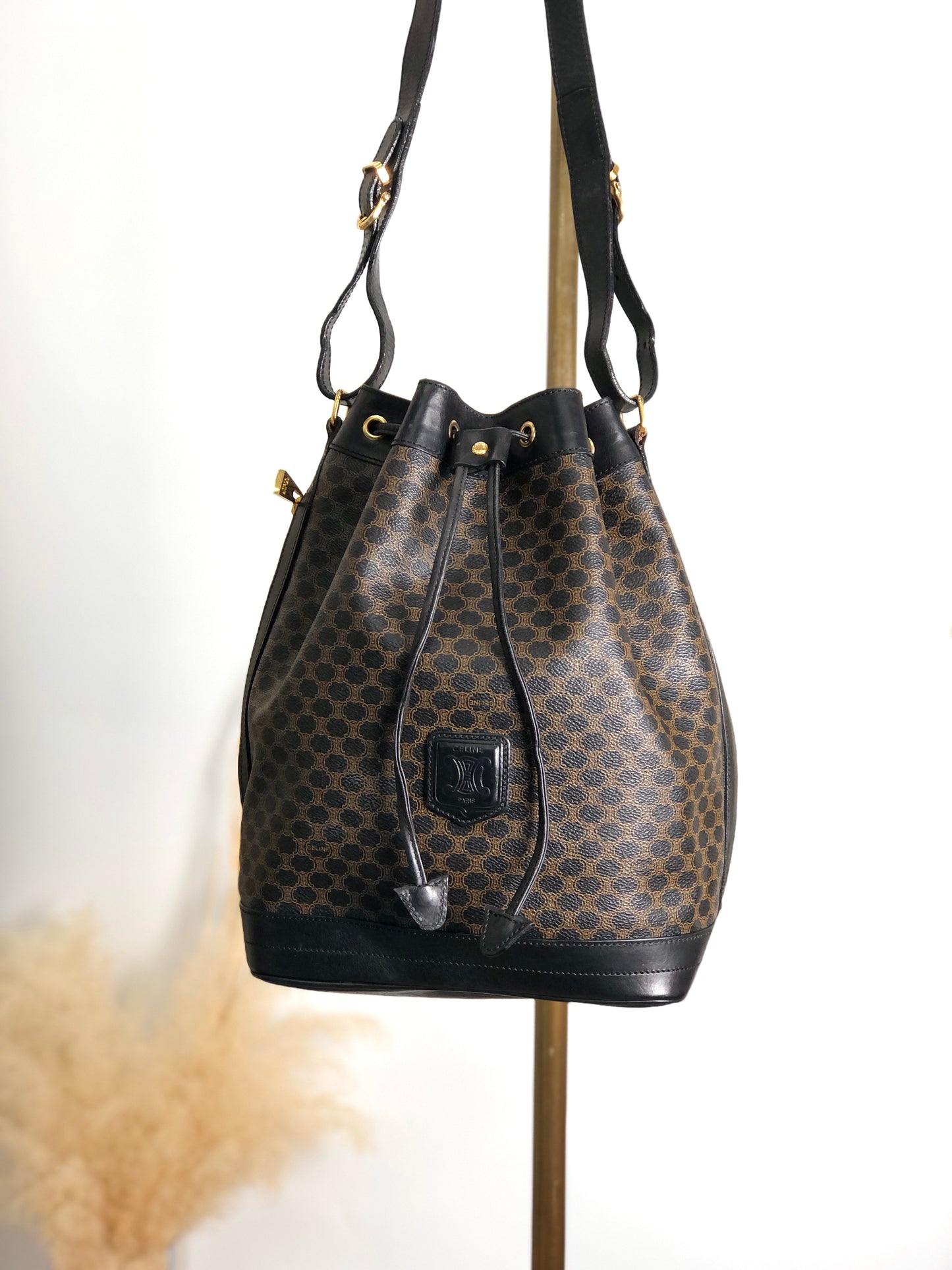 CELINE Macadam Blason Drawstring Shoulder bag Black Vintage x5e8fx