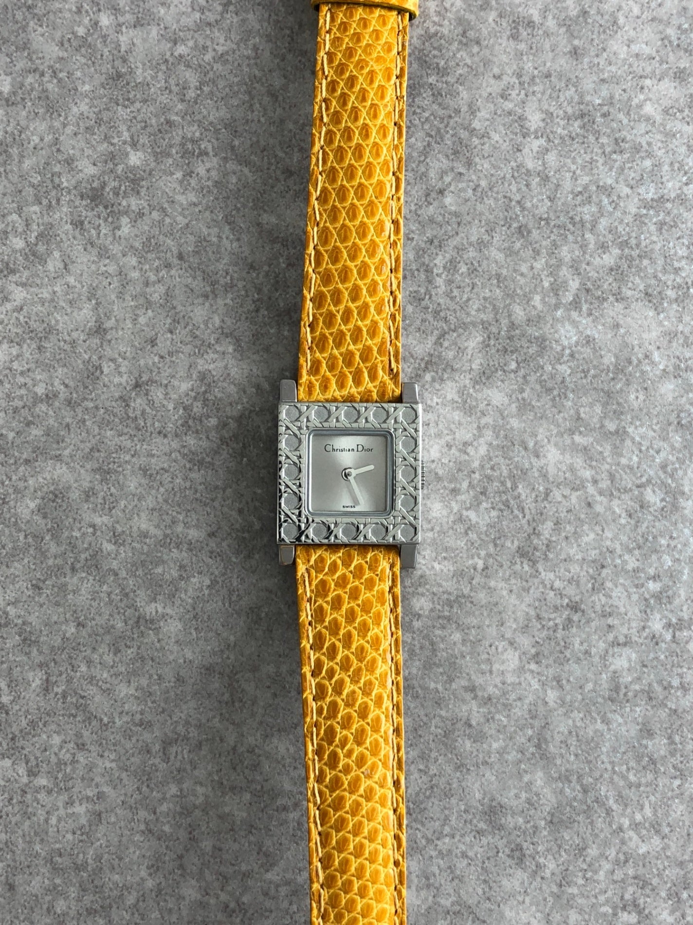Christian Dior Quartz Watch Beige D60-109 Vintage y725yt