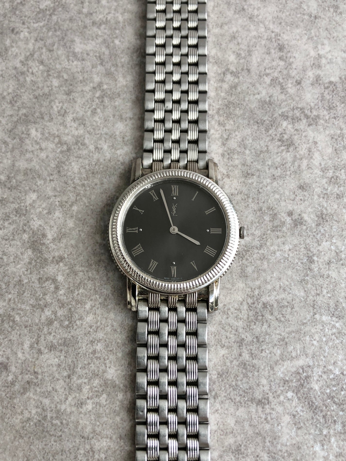 Yves Saint Laurent Quartz Watch Silver 4625-E67803 Vintage 7kg3d6
