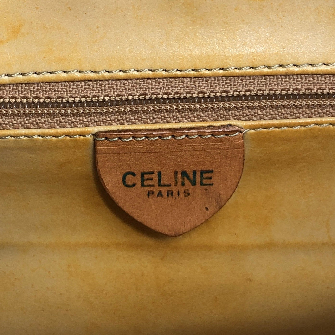 CELINE Macadam Blason Shoulder bag White Vintage j56zbi