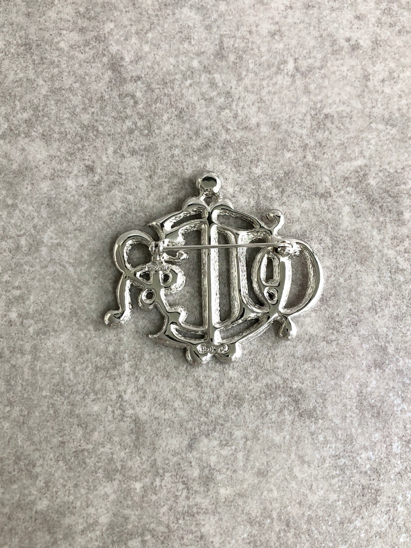 Christian Dior 徽章圖案水鑽胸針銀色復古 zymdsu