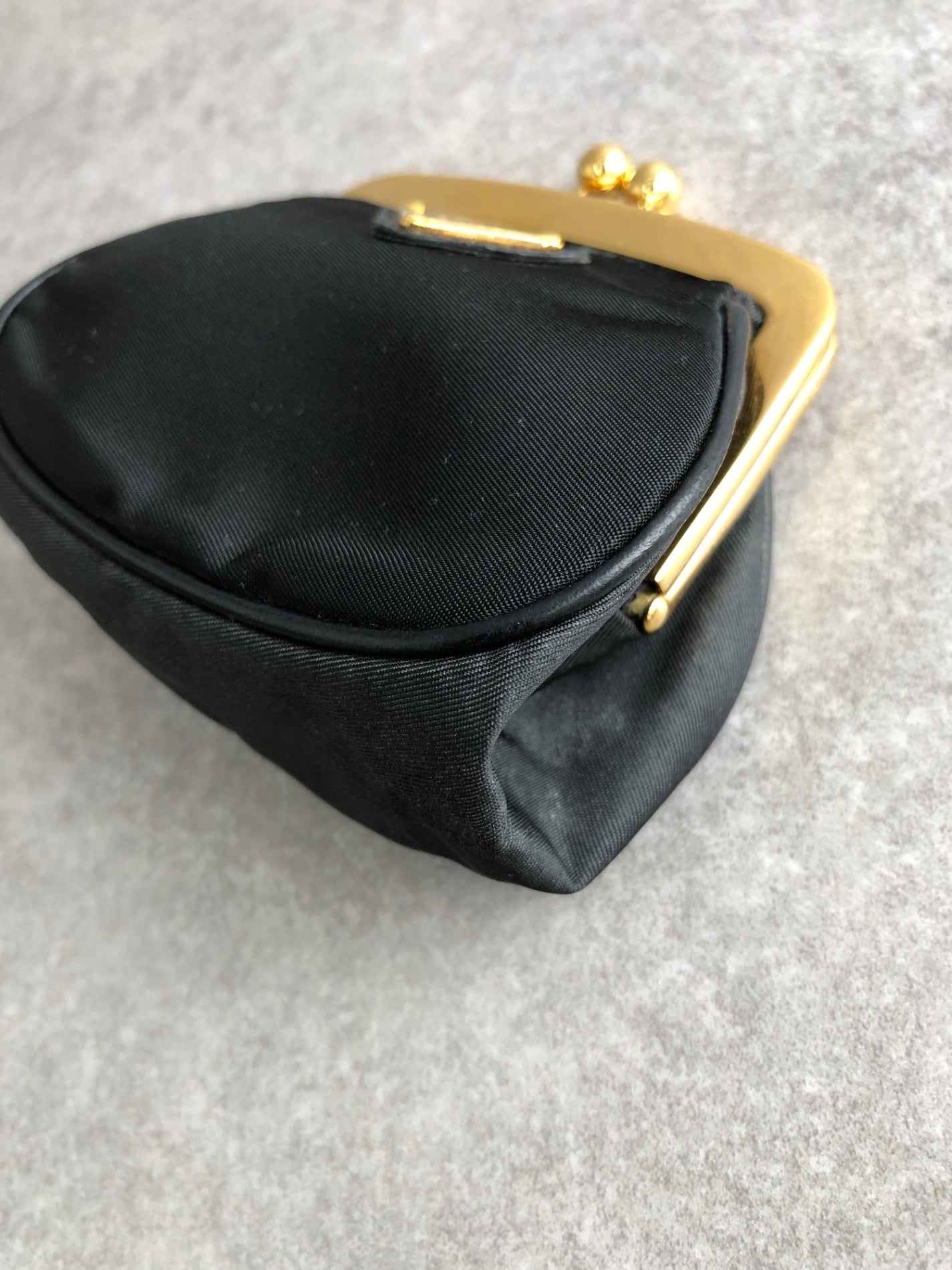 PRADA Triangle Logo Metal Clasp Coin Purse Black Vintage 7myyux